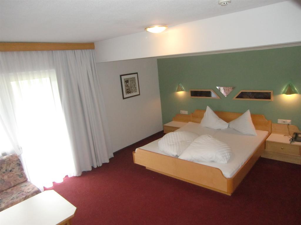 Hotel Alpenfriede Єрценс Екстер'єр фото