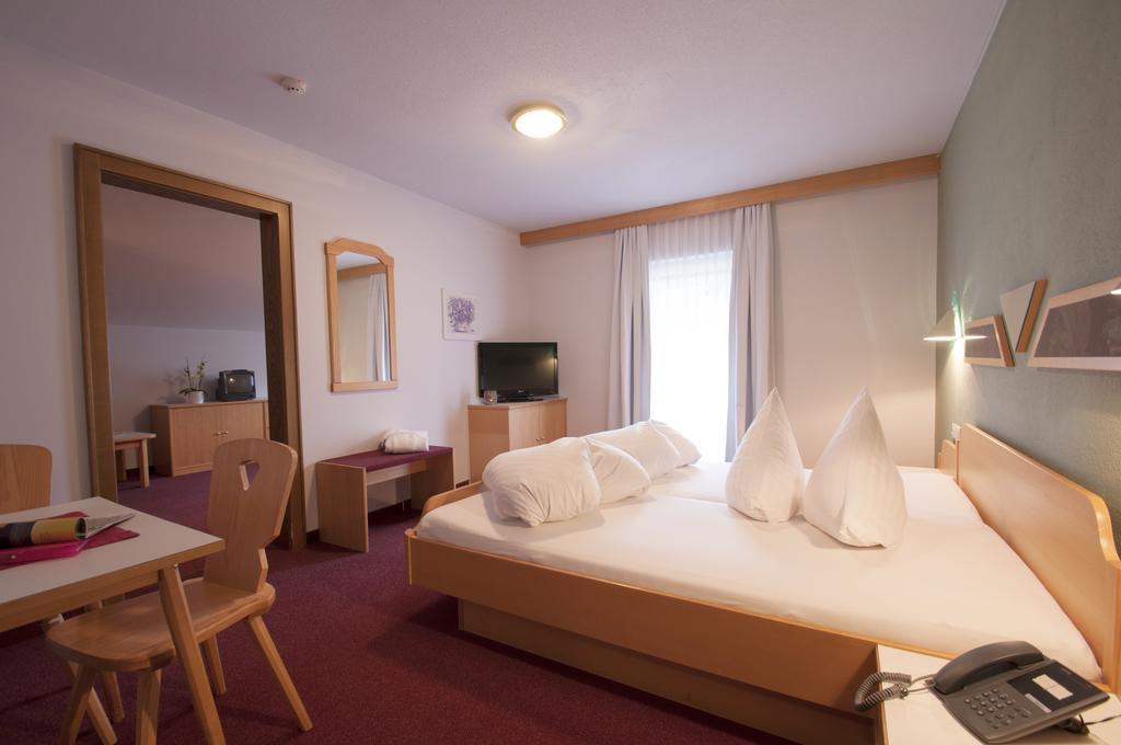 Hotel Alpenfriede Єрценс Екстер'єр фото