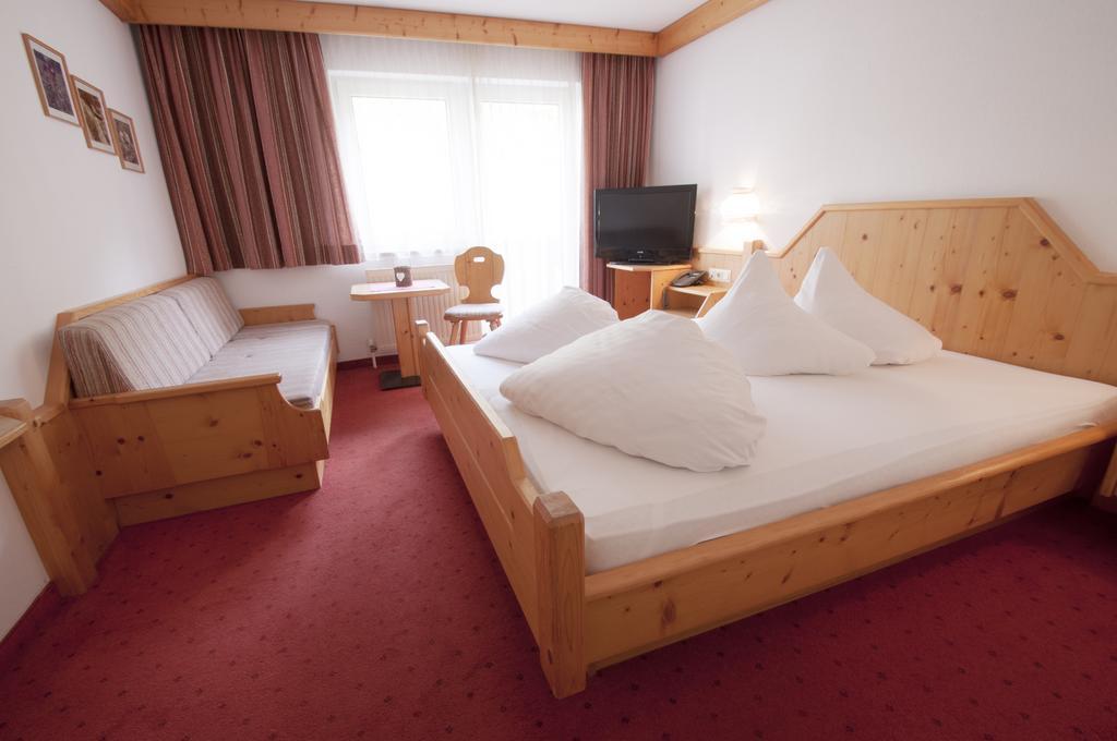 Hotel Alpenfriede Єрценс Екстер'єр фото