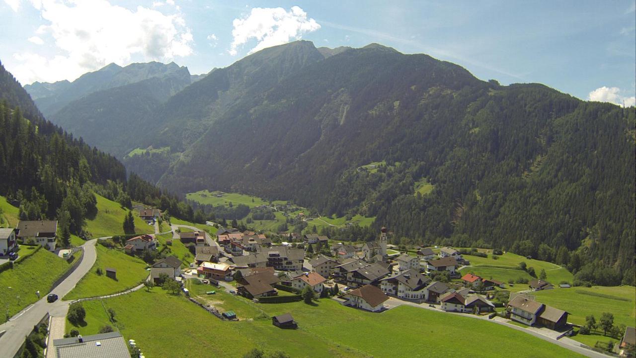 Hotel Alpenfriede Єрценс Екстер'єр фото